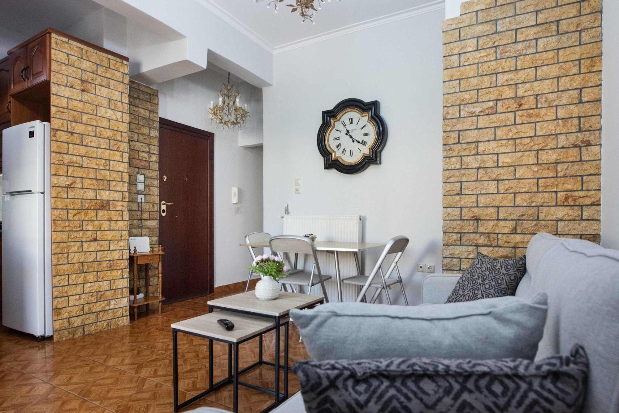 Central 2 Bd Apt With Balcony By Monastiraki Афины Экстерьер фото